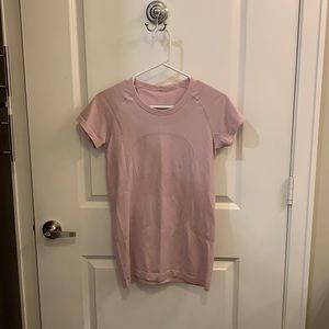 Lululemon Swiftly Tech shirt